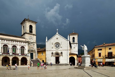Palazzo Comunale Town Hall and Basilica di San Benedetto