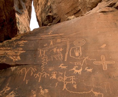 Native American petroglyphs by Anasazi