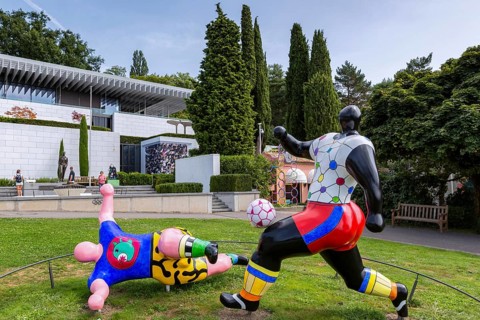 Sculpture The footballers