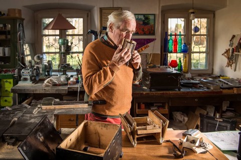 Barrel organ builder
