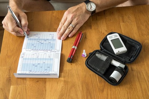 Diabetics keep his blood sugar diary