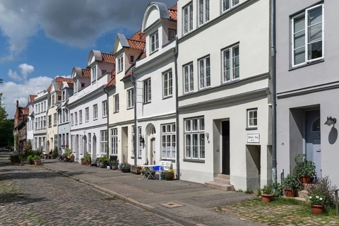 Historic row of houses An der Obertrave