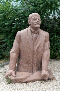 Lenin Statue