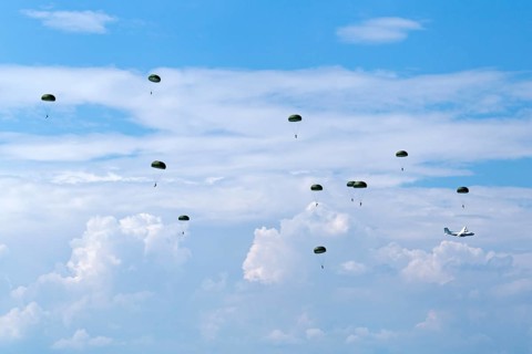 Skydivers near Langenargen