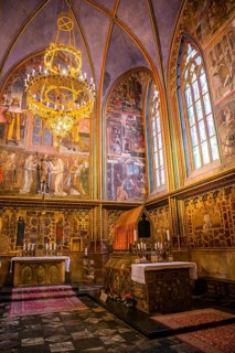 Side chapel