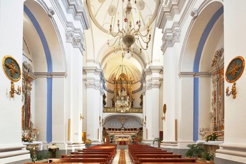 Interior with sanctuary