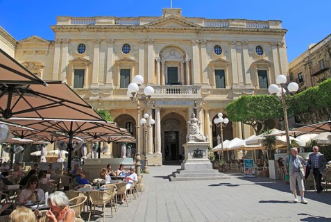 National Library and cafes in Republic Square