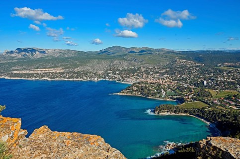 View of the sea and Cassis from Soubeyranes cliffs