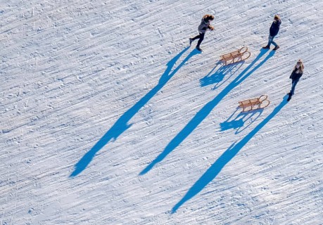 Sledders near Monastery Oelinghausen
