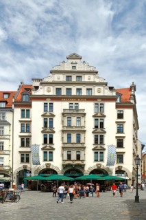 Orlandohaus am Platzl