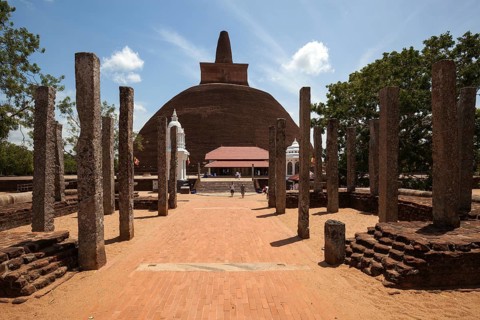 Abhayagiri Dagoba