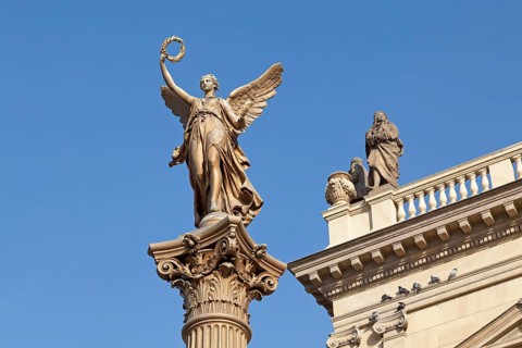 Statue