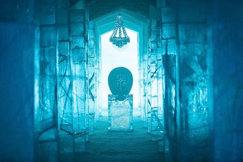 Entrance hall with sculpture and chandelier made of ice