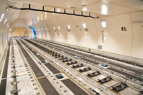 Empty cargo compartment
