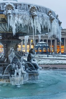 Frozen fountain at Schlossplatz