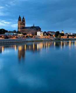 Magdeburger Dom at the river Elbe