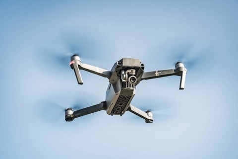 Flying quadrocopter