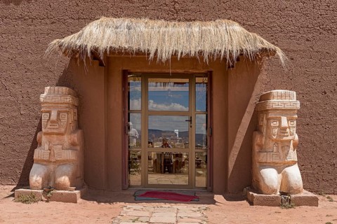 Entrance with stone figures