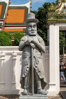 Temple guardian at Wat Pho temple
