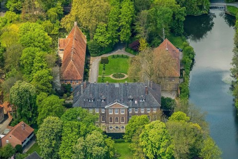 Castle Drensteinfurt at river Werse
