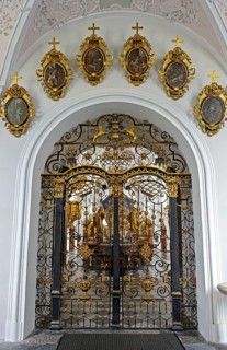 Entrance gate Austrian grave