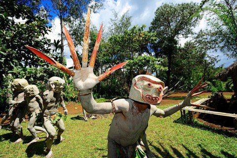 The mudmen of Asaro