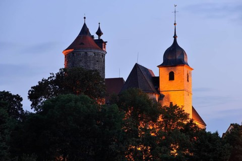 Old Town with Schochem tower and city church of St.Cyriakus