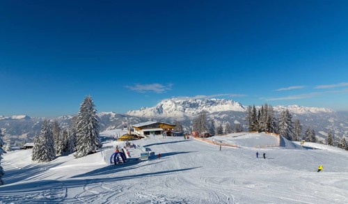 Slope with gondola station