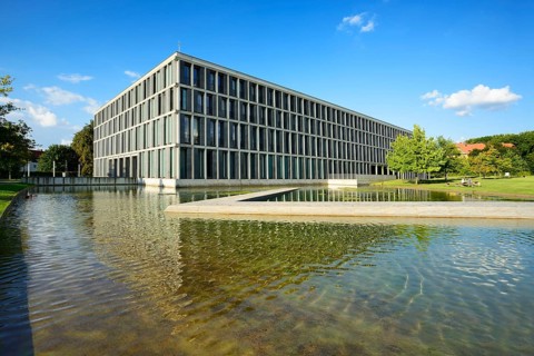 Federal Labour Court with water basin