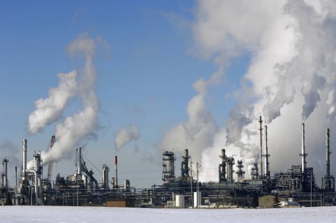 Oil refinery near Edmonton, Alberta, Canada, North America