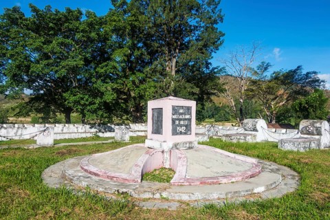Memorial to the massacre in second worl war 1942