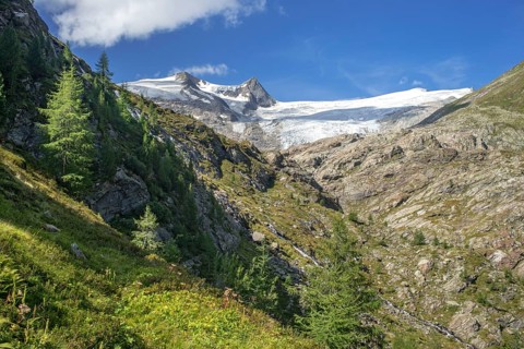 Mountain landscape with glacier Schlatenkees