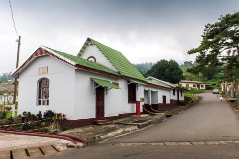 Post office building from the colonial era