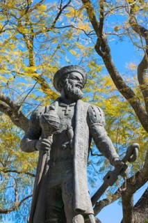 Vasco da Gama statue