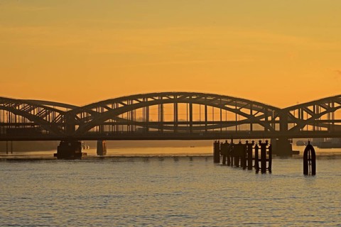 Freeport Elbe Bridge