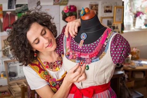 Button maker