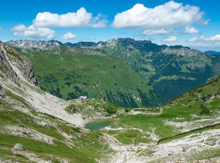 View of the mountain lake and Prinz-Luitpold-Haus