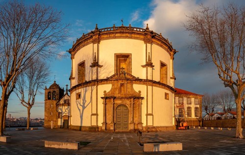Church Igreja da Serra do Pilar in the evening sun