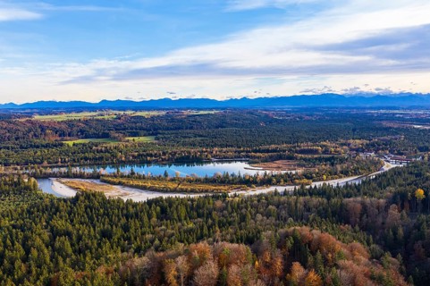 Ickinger reservoir with alpine chain