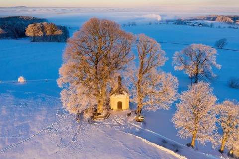 Maria-Dank-Kapelle on Furst-Tegernberg in the morning light in winter