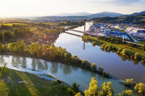 Estuary of the Isar into the Danube