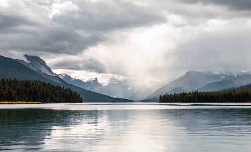 Maligne Lake