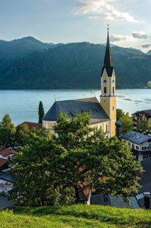 Church of St. Sixtus with view of the lake