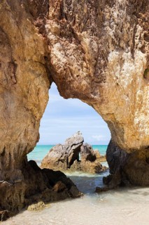 Large rocks on Ao Kwai beach