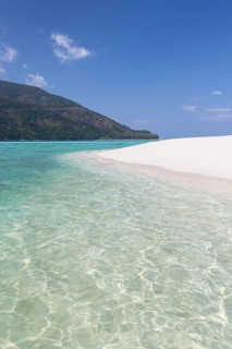 Turquoise water and white beach at Ko Lipe Island