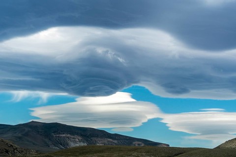 Lenticularis clouds over the mountains at Lago Viedma