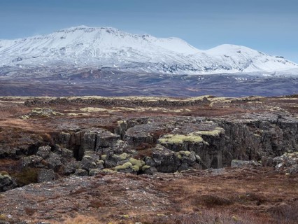 Rift valley between two continental plates