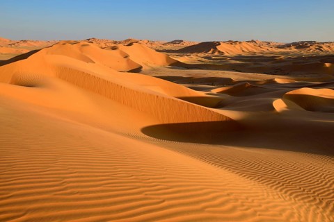 Sanddunes in the Rub al Khali desert