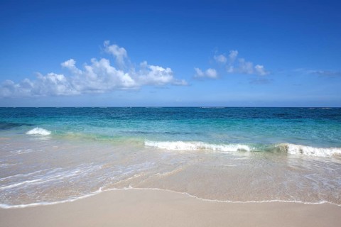 Turquoise sea at the beautiful beach of Playa Maguana in Baracoa