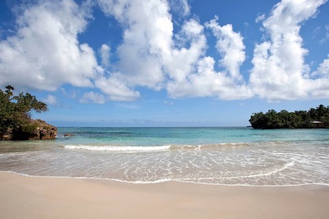 Turquoise sea at the beautiful beach of Playa Maguana in Baracoa